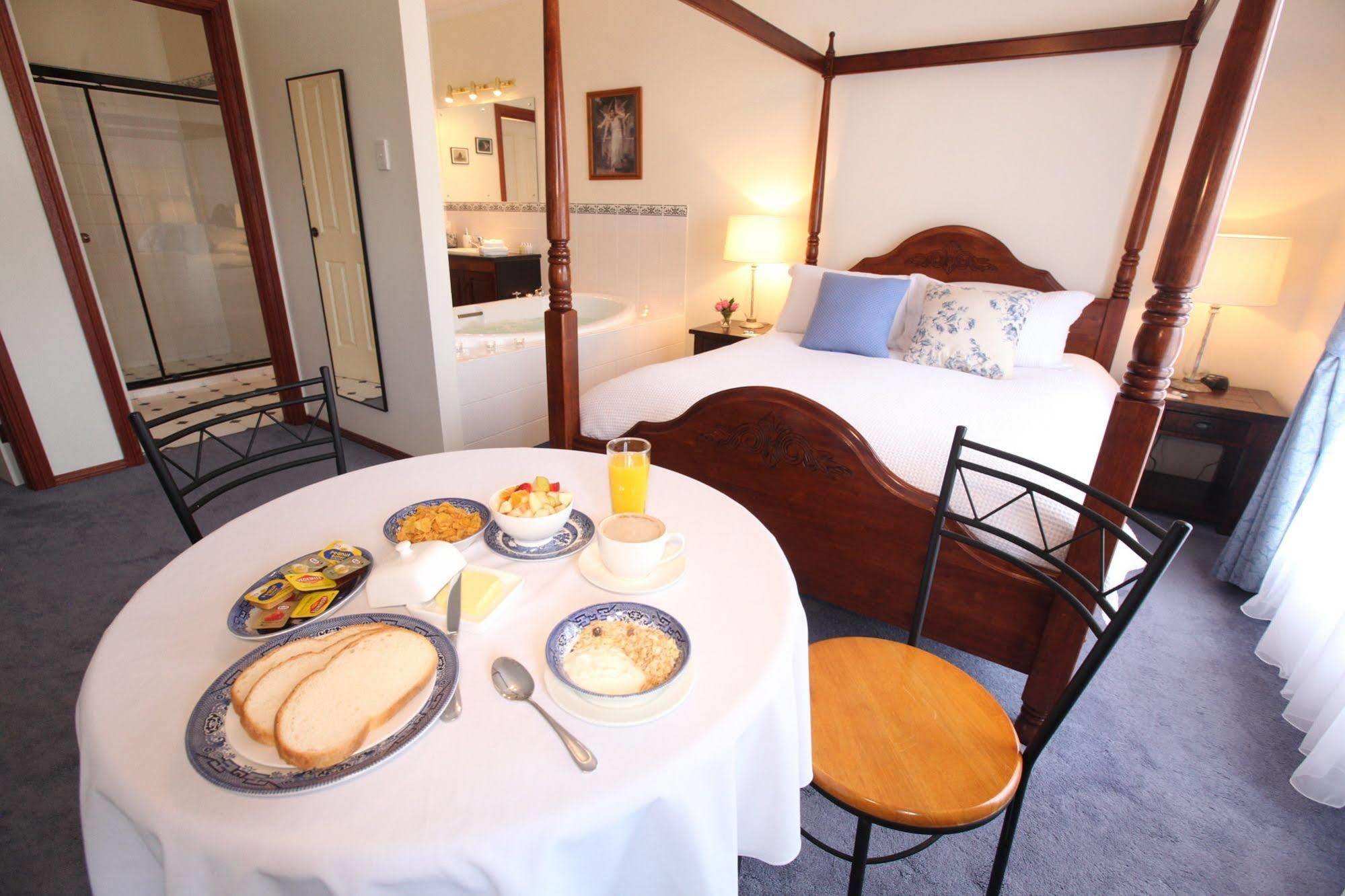 Wine And Roses Bed And Breakfast Adelaida Exterior foto